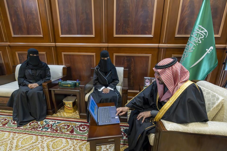 نائب أمير منطقة حائل يطلق حملتي "تغيّر" و"أمانهم مسؤوليتنا"