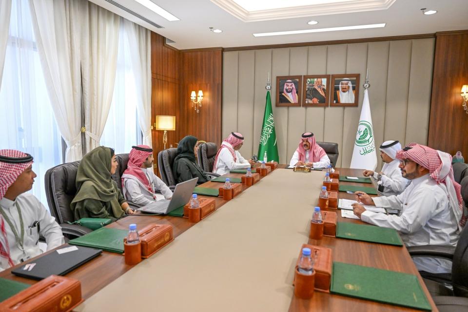 أمير منطقة حائل يستقبل الرئيس التنفيذي لهيئة المسرح والفنون الأدائية