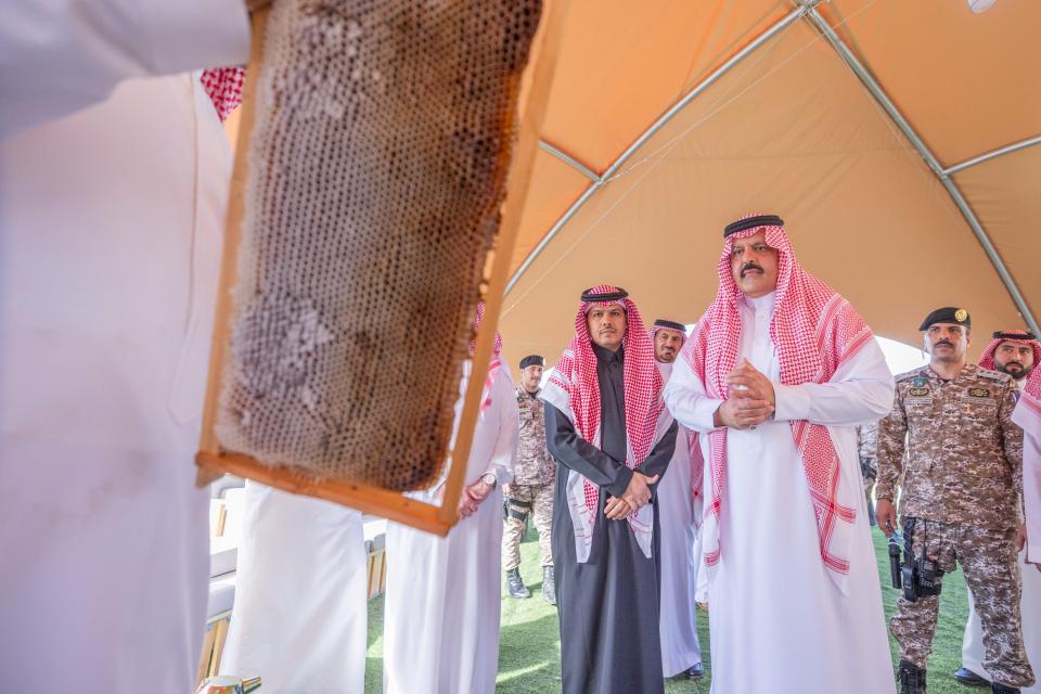 الأمير عبدالعزيز بن سعد يدشن النسخة الثالثة من مهرجان العسل 2023 بحائل