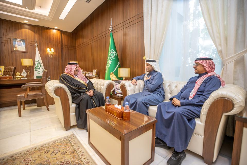 أمير منطقة حائل يستقبل الرئيس التنفيذي لبرنامج تطوير الصناعة الوطنية والخدمات اللوجستية