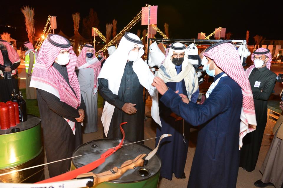 دشن سعادة وكيل الإمارة المساعد للشئون التنموية المكلف فعاليات مهرجان جبال عقدة في نسخته الثانية