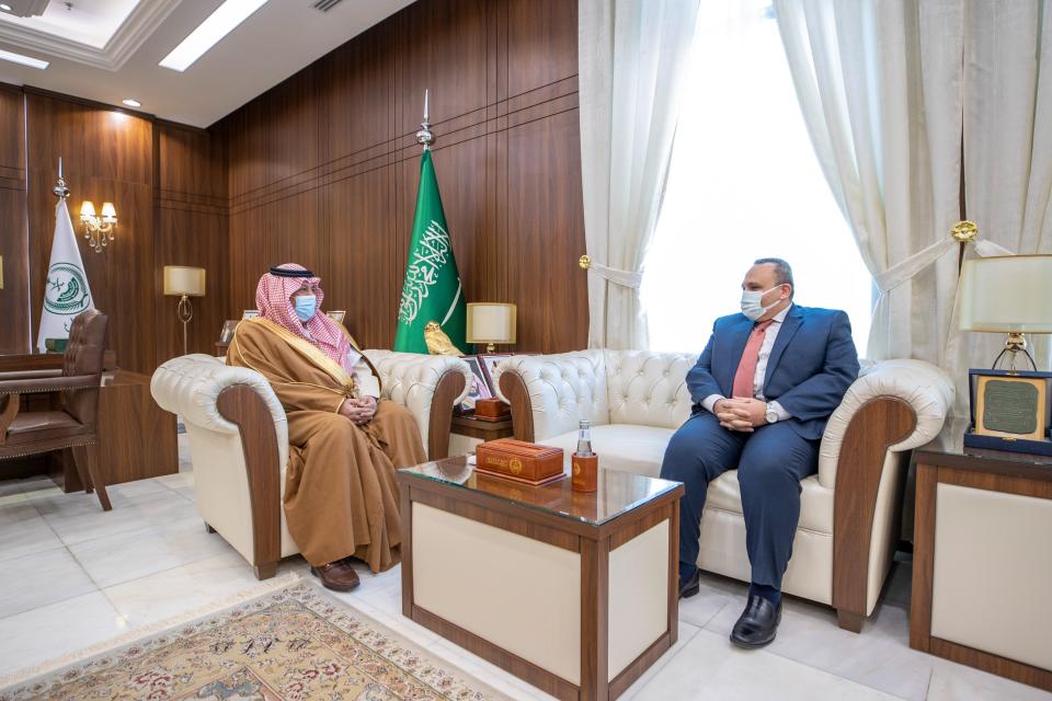 سمو أمير حائل يستقبل رئيس الشعبة القنصلية بالسفارة المصرية لدى المملكة
