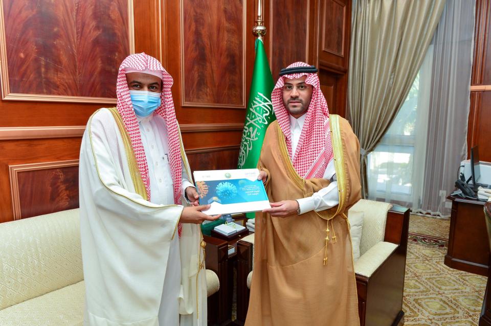 سمو نائب أمير منطقة حائل يتسلّم تقريراً عن جهود هيئة الأمر بالمعروف في مواجهة جائحة كورونا