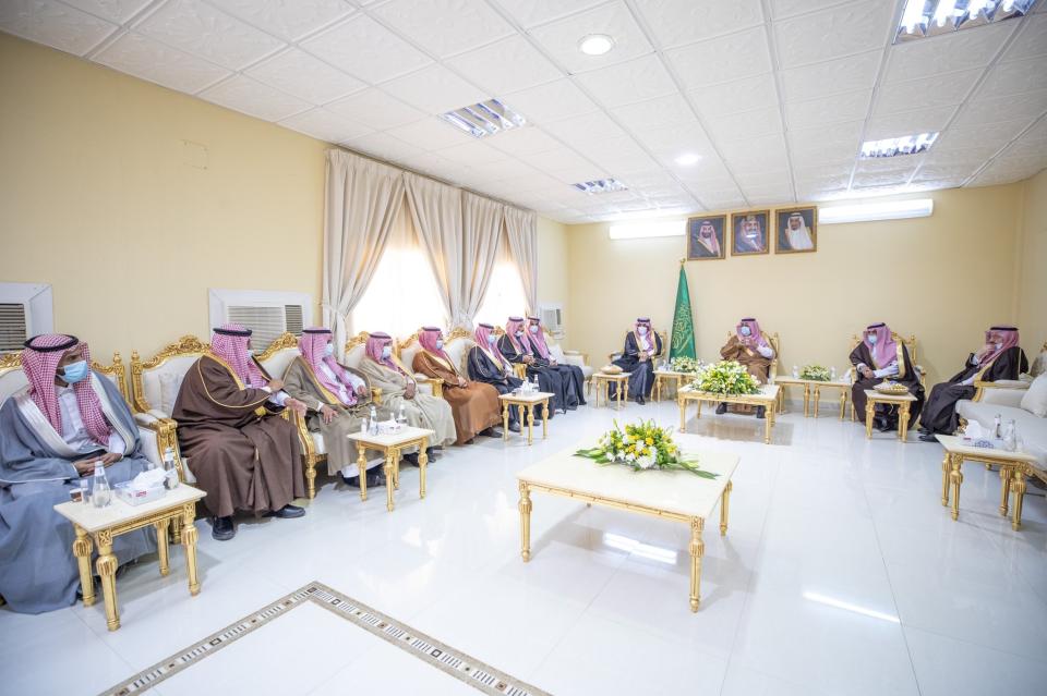 سمو أمير منطقة حائل يزور محافظة السليمي