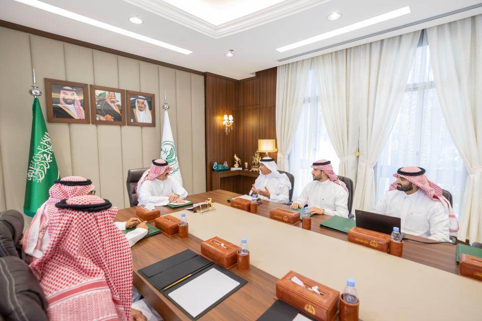 سمو أمير منطقة حائل يستقبل الرئيس التنفيذي لشركة أسفار القابضة