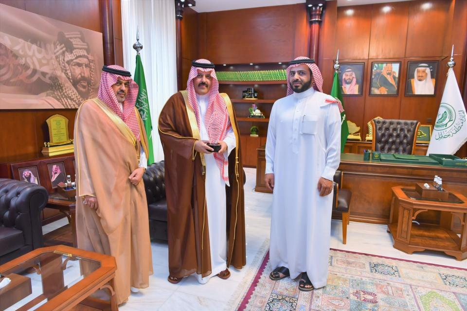 سمو أمير حائل يشيد بحصول إمارة المنطقة على جائزة الشركة العالمية " LinkShadow " كقائد إقليمي مبتكر لريادة الإستراتيجيات الأمنية المبتكرة.