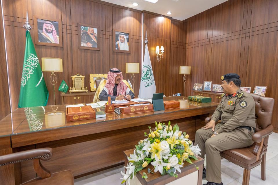 سمو الأمير عبدالعزيز بن سعد يستقبل مدير شرطة المنطقة