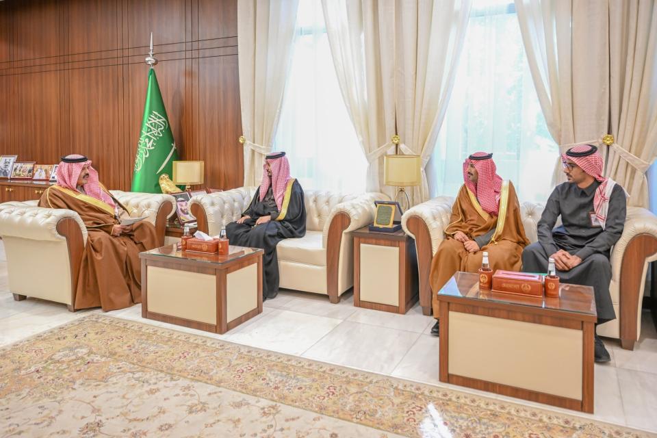 الأمير عبدالعزيز بن سعد يستقبل رئيس مجلس إدارة جمعية حائل للإسكان الخيري