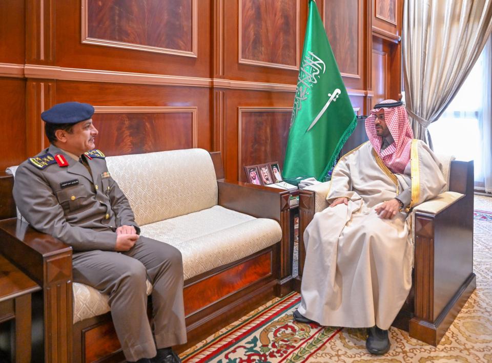 نائب أمير حائل يستقبل مدير الدفاع المدني بالمنطقة