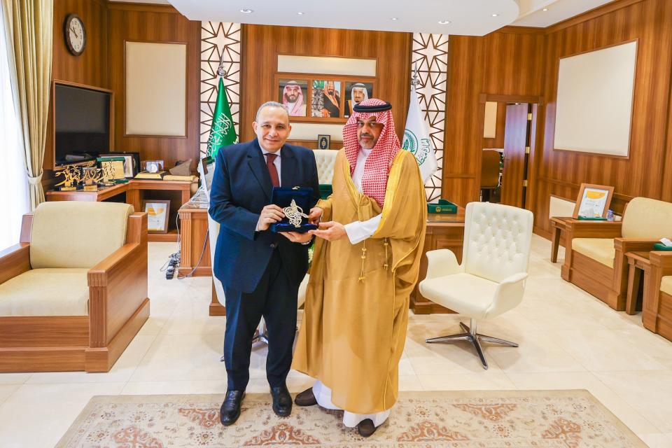 وكيل إمارة حائل يستقبل رئيس الشعبة القنصلية بالسفارة المصرية لدى المملكة