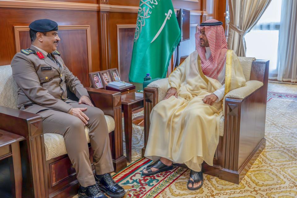 نائب أمير حائل يستقبل مدير شرطة المنطقة