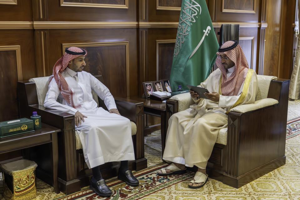 نائب أمير منطقة حائل يدشن شركة "دُسر" لتقنية المعلومات