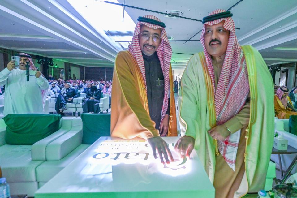 أمير منطقة حائل يدشن النسخة الأولى من مؤتمر البطاطس تحت شعار "مستقبل قطاع البطاطس من الزراعة إلى الصناعة"