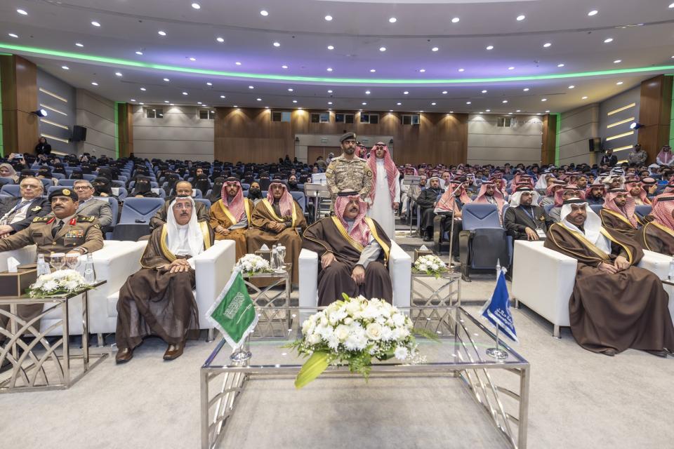 أمير منطقة حائل يدشن مؤتمر الذكاء الاصطناعي في العلوم الطبية