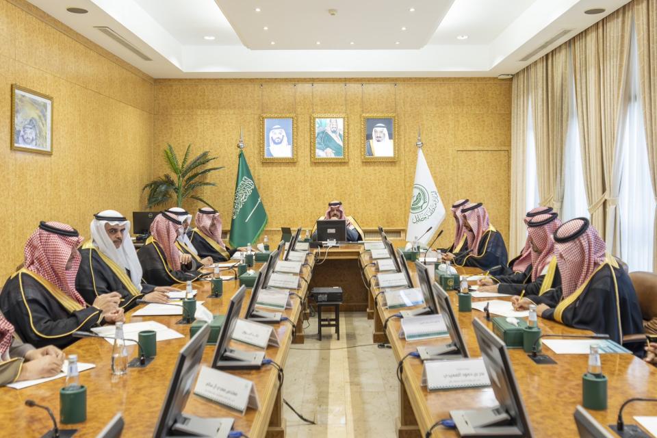 أمير حائل يرأس الاجتماع التحضيري الثالث للخطة الخمسية للقطاعات الحكومية بالمنطقة