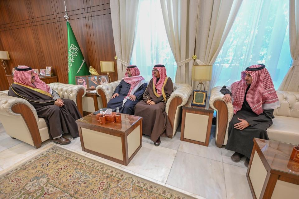 أمير حائل يستقبل الرئيس التنفيذي لهيئة تطوير المنطقة