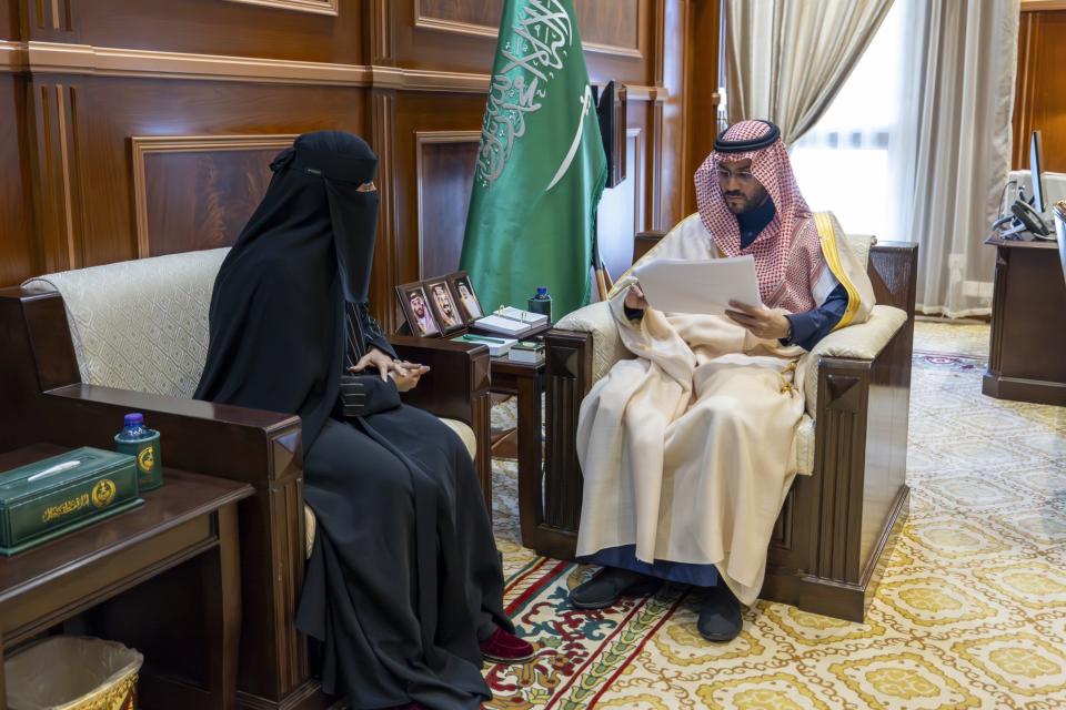 نائب أمير منطقة حائل يستقبل رئيس مجلس إدارة جمعية "اجزم"