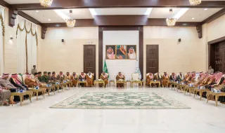 أمير حائل يستقبل المهنئين بمناسبة حلول شهر رمضان المبارك