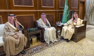 نائب أمير حائل يستقبل المدير الإقليمي للخطوط السعودية بمنطقتَيْ القصيم وحائل