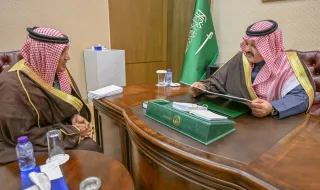 الأمير عبدالعزيز بن سعد يستقبل رجل الأعمال بدر المعجل