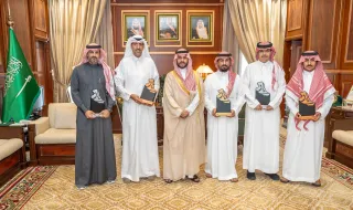 نائب أمير حائل يستقبل الفائزين بمسابقة جائزة "إرث" من أبناء ‏المنطقة