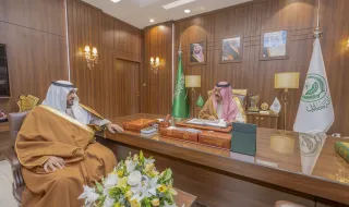 أمير منطقة حائل يستقبل رئيس مركز الودي