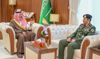 أمير منطقة حائل يستقبل مدير السجون بالمنطقة