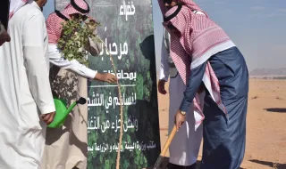 دشن محافظ الغزالة أ.تركي بن شفاقه العتيبي حملة "لنجعلها خضراء" التي نظمها مكتب وزارة البيئة والمياه والزراعة في المحافظة