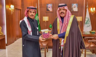 سمو أمير منطقة حائل يتسلم التقرير السنوي لجمعية مرضى الكلى بحائل لعام 2022