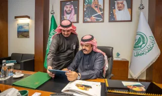 سمو الأمير عبدالعزيز بن سعد يطلع على تصاميم مشروع المنطقة المركزية ويُدشّن موقع المنتزه البري في حائل