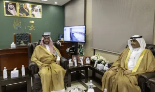 نائب أمير حائل يزور مقر إدارة الأحوال المدنية بالمنطقة