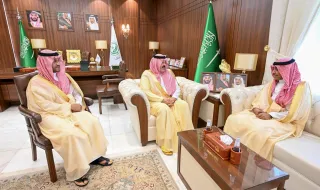 أمير منطقة حائل يستقبل وزير الإعلام