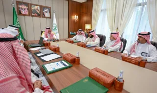 أمير منطقة حائل يعقد اجتماعًا مع الرئيس التنفيذي لشركة التحول المبتكر