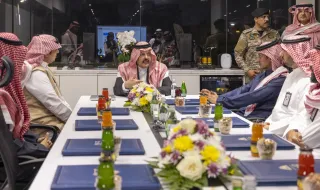 أمير حائل يرأس اجتماع مناقشة الخطط المستقبلية لمشاريع وخدمات الأمانة بالمنطقة