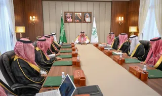 أمير حائل يرأس الاجتماع التحضيري للخطة الخمسية للقطاعات الحكومية بالمنطقة