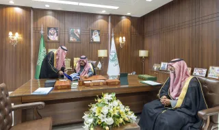 أمير حائل يستقبل مدير فرع وزارة الصحة والرئيس التنفيذي للتجمع الصحي