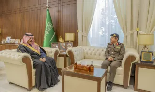 أمير حائل يستقبل مدير الدفاع المدني بالمنطقة