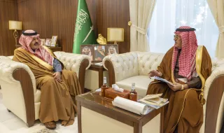 أمير حائل يستقبل رئيس مجلس إدارة جمعية دروب القوافل بالمنطقة