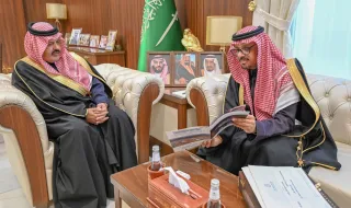 أمير حائل يتسلم ملخص إنجازات هيئة تطوير المنطقة للعام المالي ١٤٤٥هـ - ٢٠٢٤م