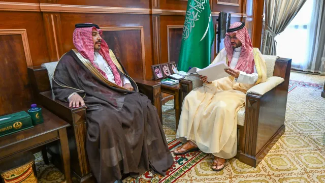 نائب أمير حائل يستقبل رئيس وأعضاء جمعية "عزم" لدعم مرضى التصلب المتعدد بالمنطقة